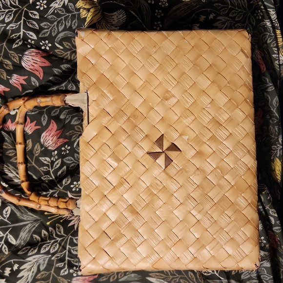 Woven tiki purse - Picture 3 of 5